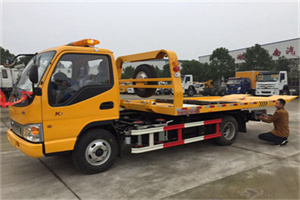 平凉哪里有拖车服务